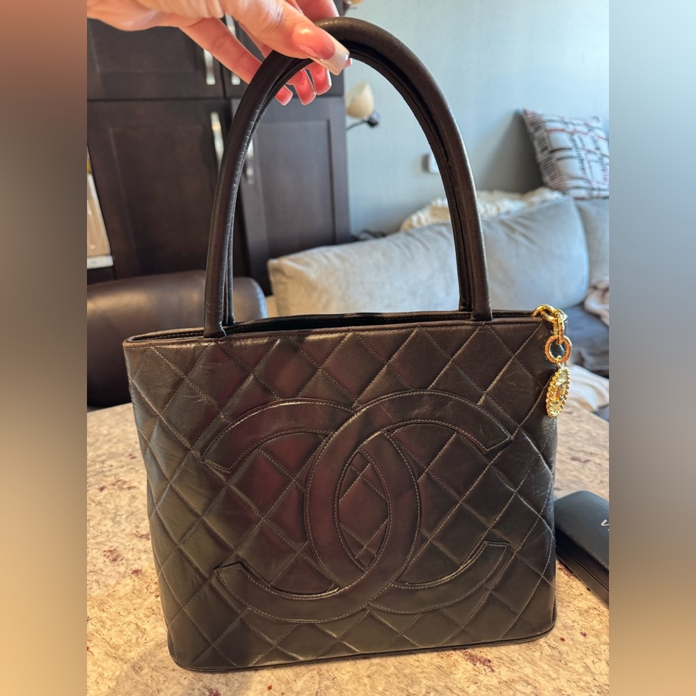 Authentic Chanel Medallion Tote 🥰
